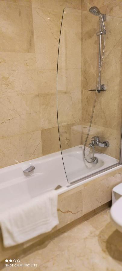 Bevs Ground Floor Roda Golf Apartment! San Javier Habitación foto